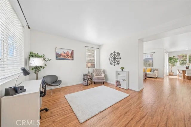 13857 Moonstone photo 3