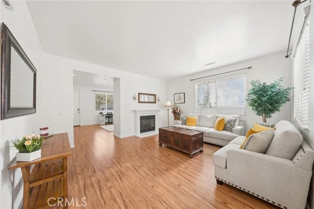 13857 Moonstone photo 5