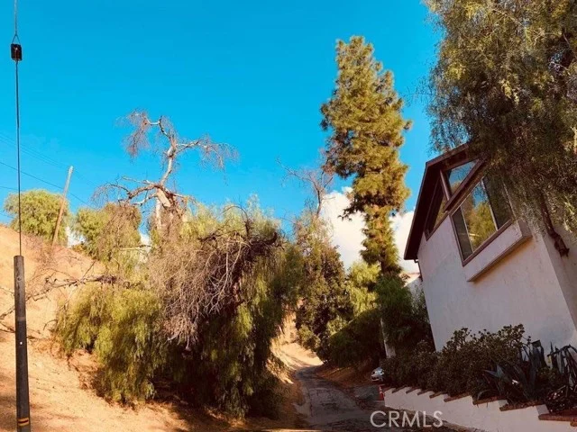 20927 Calimali Road photo 3