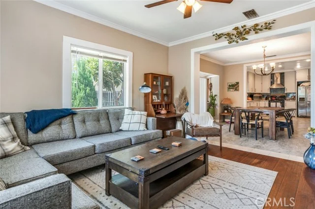 1417 N Kenmore photo 5
