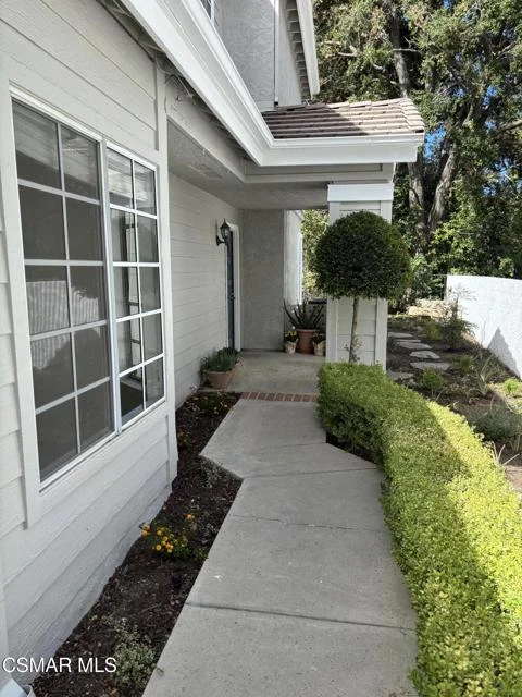 5645 Tanner Ridge Avenue photo 3
