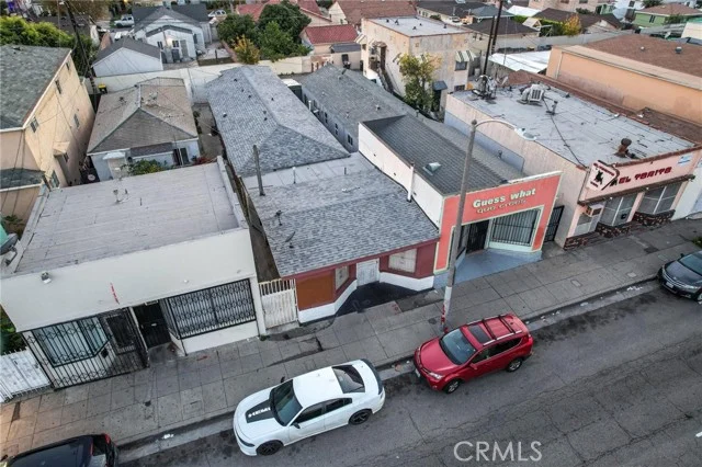 5724 E Beverly Boulevard photo 4