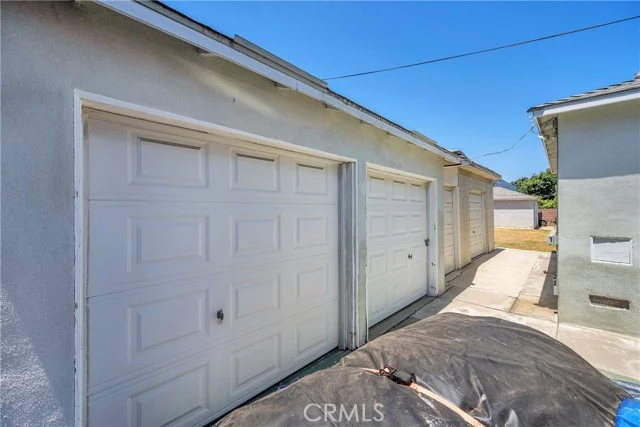 15725 La Salle Avenue photo 5