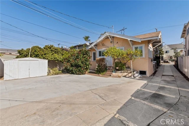 3959 Denker Avenue photo 2