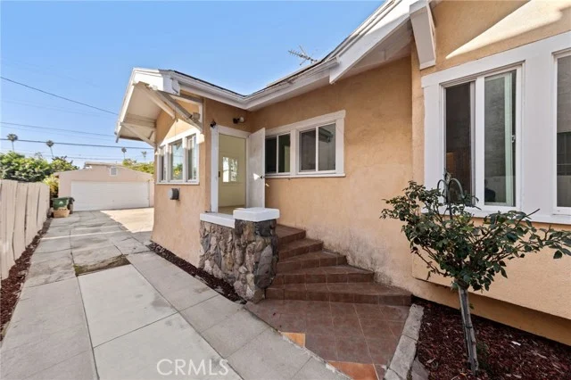 3959 Denker Avenue photo 5