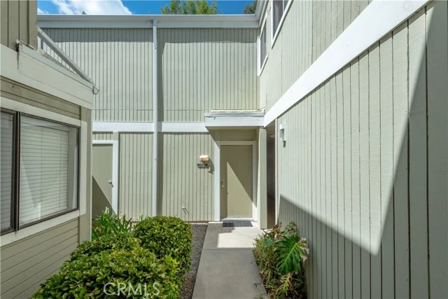 22139 Burbank Boulevard #7 photo 5