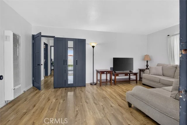 1530 W 81st Street photo 5
