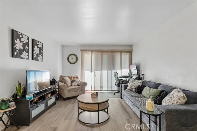 3565 Linden Avenue #165 photo 2
