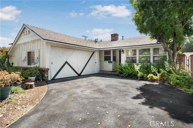 6947 Murietta Avenue photo 2
