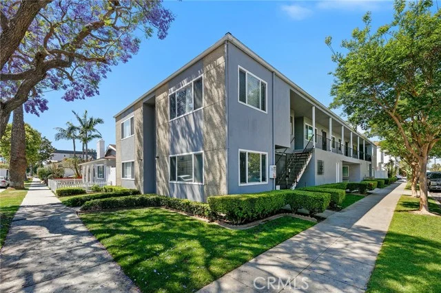 1761 Park Avenue photo 2