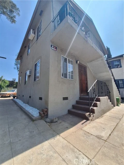 3333 Whittier Boulevard photo 2