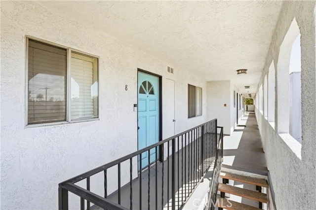 755 Gaviota Avenue photo 5