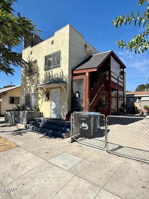 583 W Avenue 26 photo 1