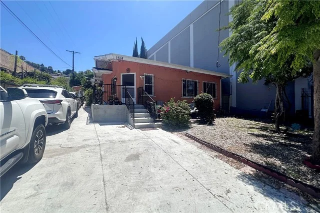 1558 N Kenmore photo 4