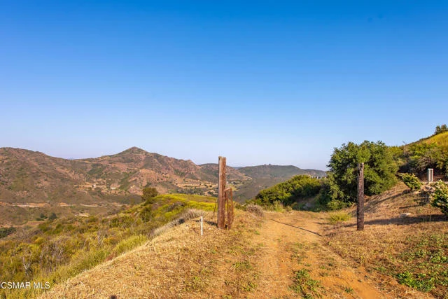 Malibu Road photo 2