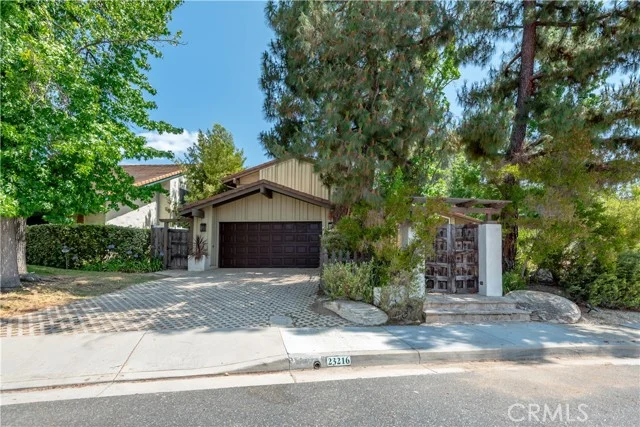 23216 Park Esperanza, Calabasas