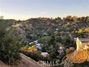 2537 Woodstock Road, Los Angeles