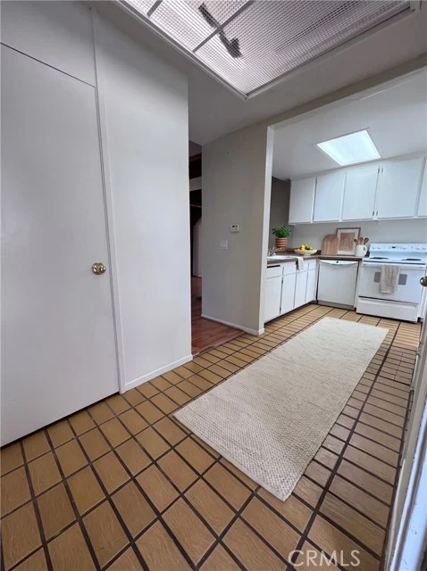 7311 Marina Pacifica N photo 3
