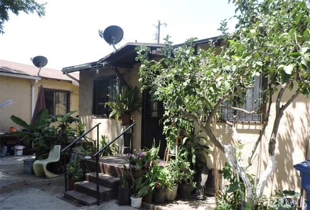 1350 E 43rd Street photo 5