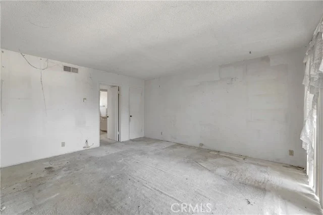 14919 S Normandie #27 photo 4