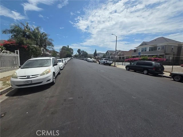 1628 S Van Ness photo 5