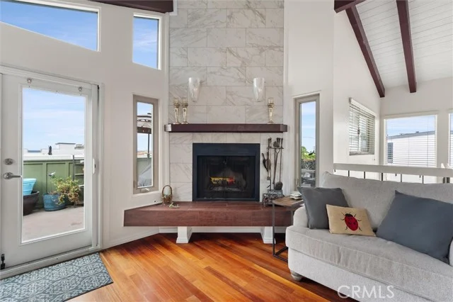 412 Manhattan Avenue photo 5