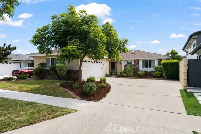 3501 Claremore Avenue photo 2