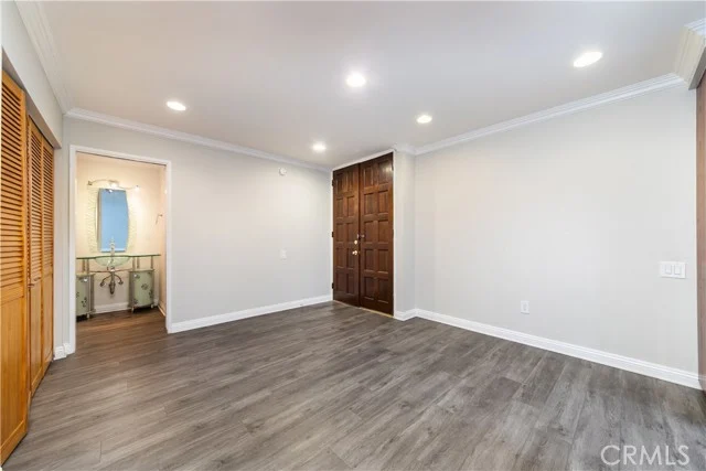 5334 Lindley Avenue #126 photo 4