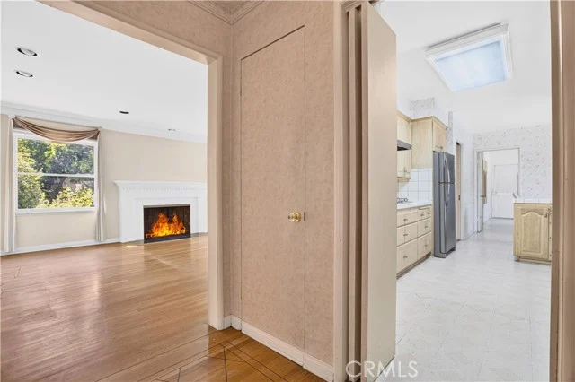 5961 Hillview Park photo 4