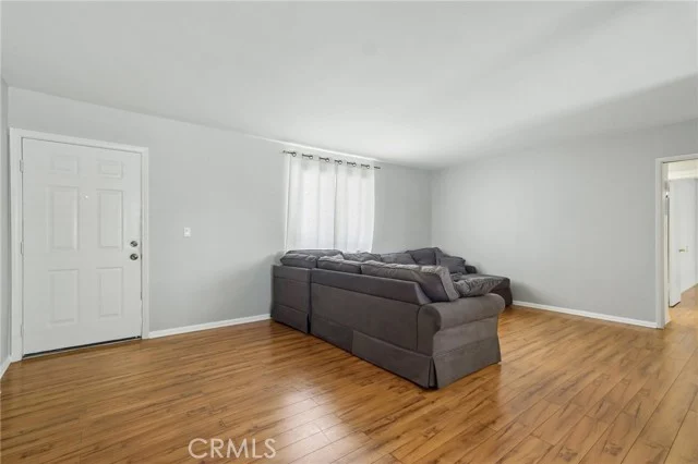 4358 Mammoth Avenue #14 photo 3