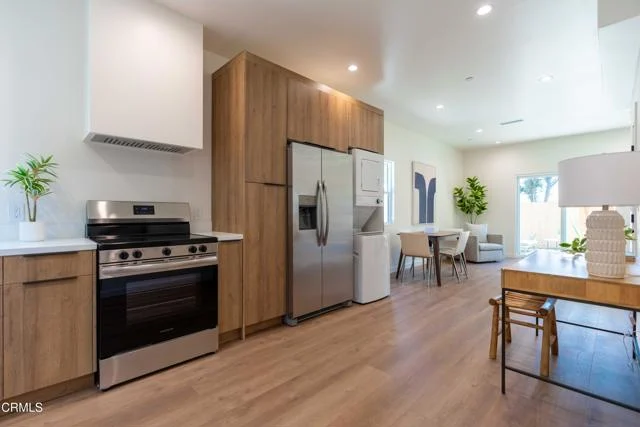 1/4 Dorris Place photo 3