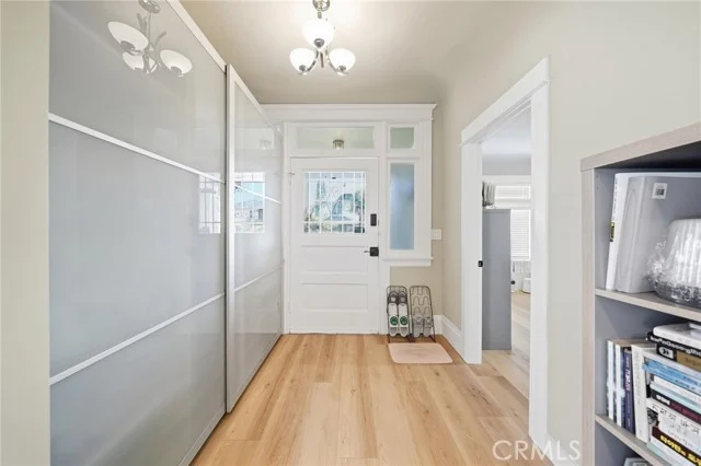 1411 Albany Street photo 3