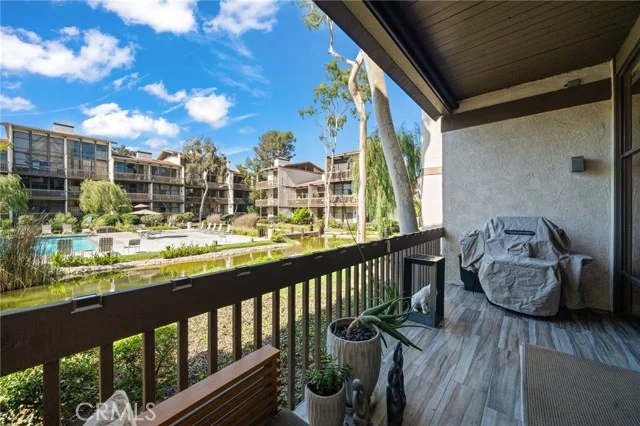 7139 Marina Pacifica Drive S #Key 8 photo 4