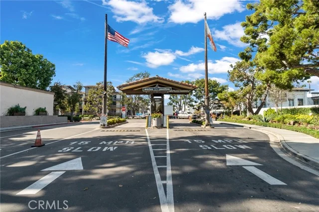 7139 Marina Pacifica Drive S #Key 8 photo 5