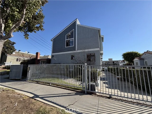 312 E Plymouth Street #4 photo 1