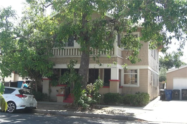 3846 S Gramercy Place, Los Angeles