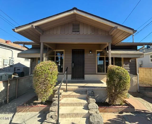 10220 McClemont Avenue photo 2