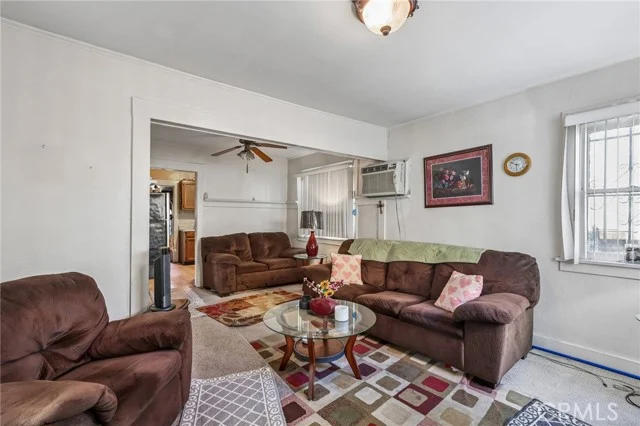 3309 W Florence photo 3
