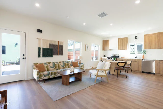 1/2 Gatewood Street, Los Angeles