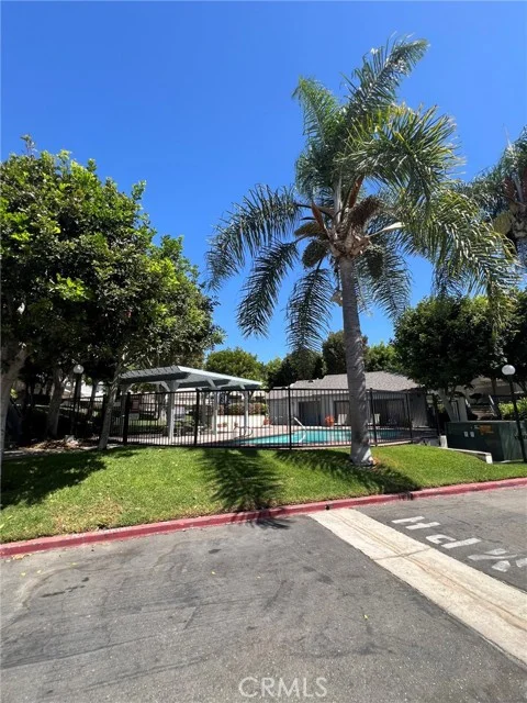 15111 Freeman Avenue #35 photo 5