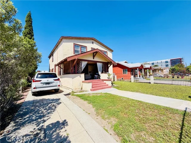 3987 Halldale Avenue photo 2