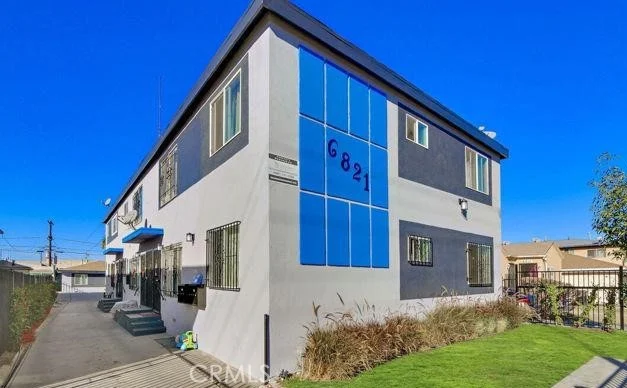 6821 11th Ave. photo 4
