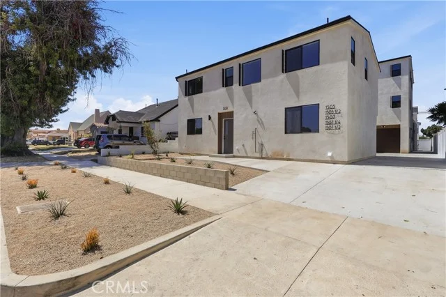 1507 W 83rd, Los Angeles