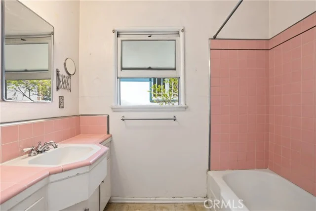16839 Margate Street photo 5