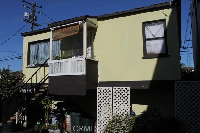 4541 Artesia, Lawndale
