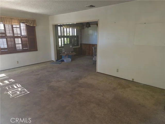6509 E Harco photo 2