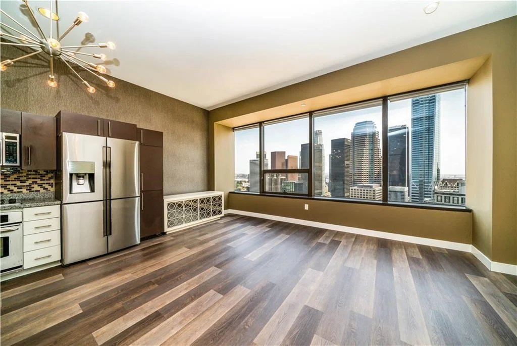 1100 Wilshire #2707 photo 2