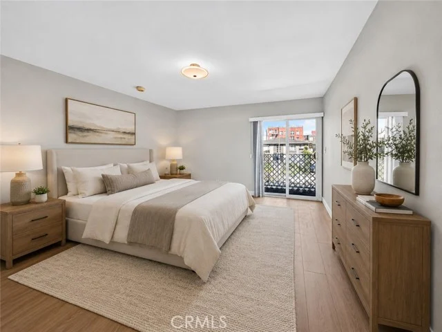 433 S Manhattan Pl #206 photo 3