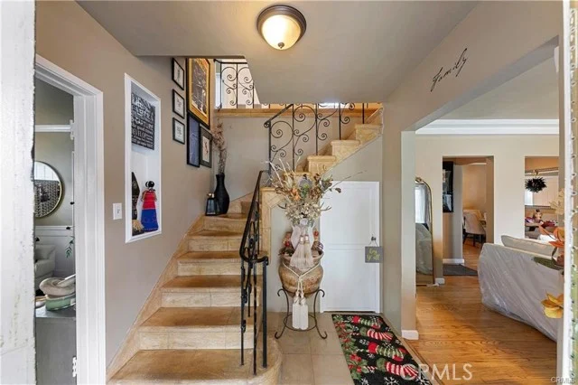 3907 Edgehill Drive photo 4