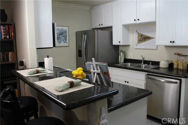 1720 Newport Avenue #5 photo 3